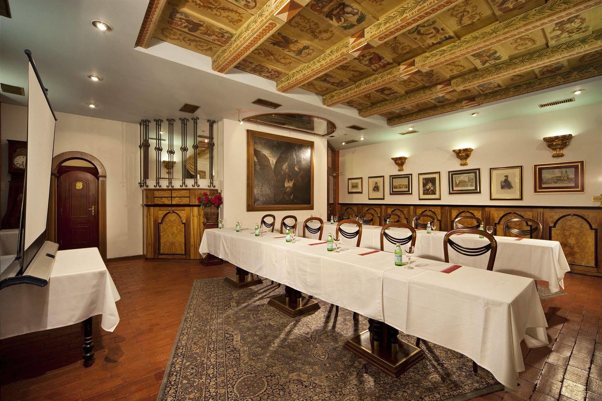 Royal Ricc Hotel 4*